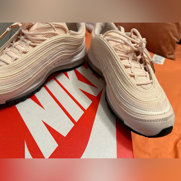 Women’s Air Max 97 SE - Picture 5 of 7